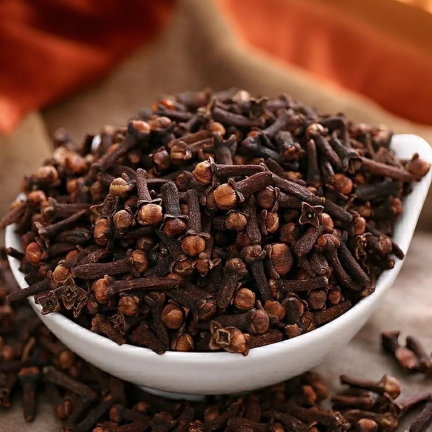 Organic Whole Cloves: Gourmet Culinary Spice